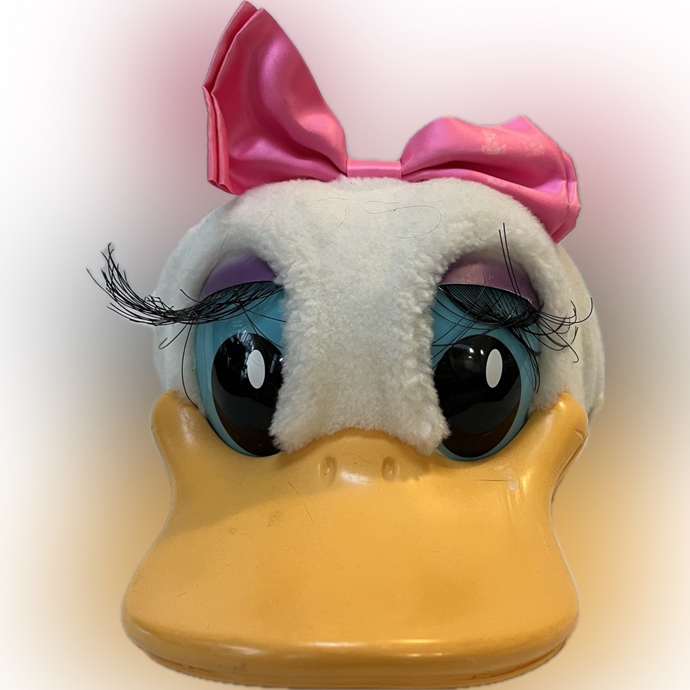 Vintage Disney World Daisy Duck hat pink bow eyelashes c1990s Disneyana